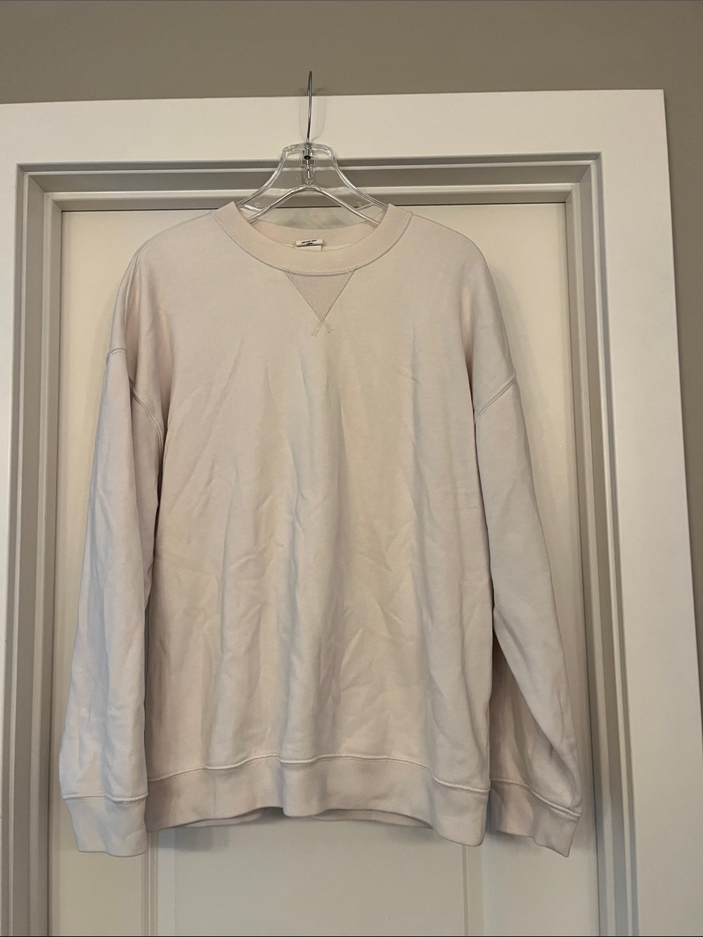 GAP Men's Cream Crewneck Pullover